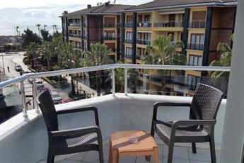 Yaman Life Hotel