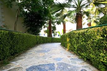 Yel Holiday Resort 4*