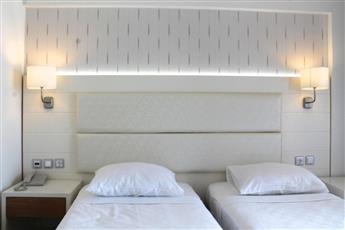 Yunus Beach Hotel