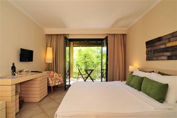 Zeytinada Hotel