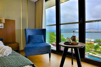 Zimmer Bosphorus Hotel 4*