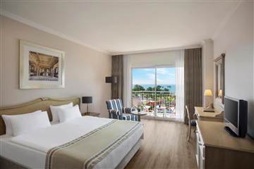 SEAVIEW STANDARD ROOM