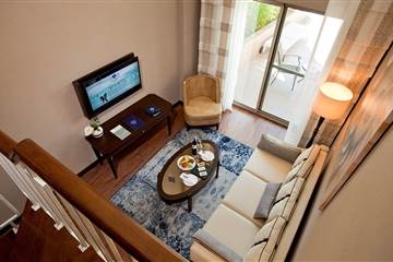 Deluxe Family Suite