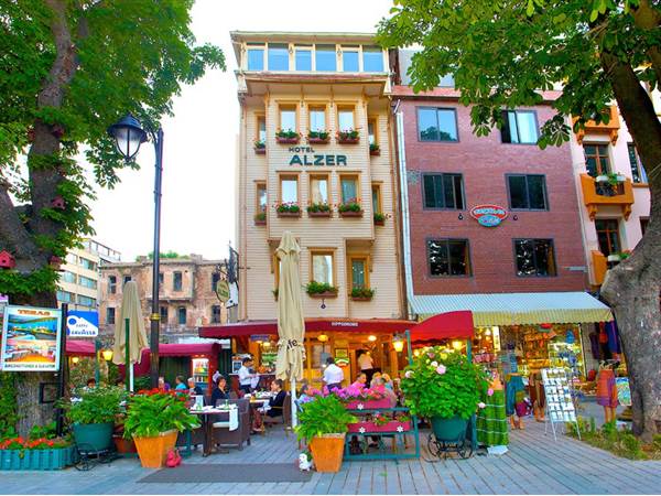 Alzer Hotel Alzer Hotel