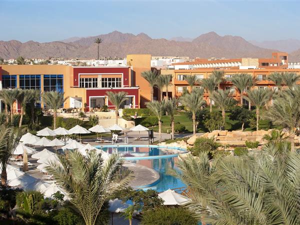 Amwaj Oyoun Resort