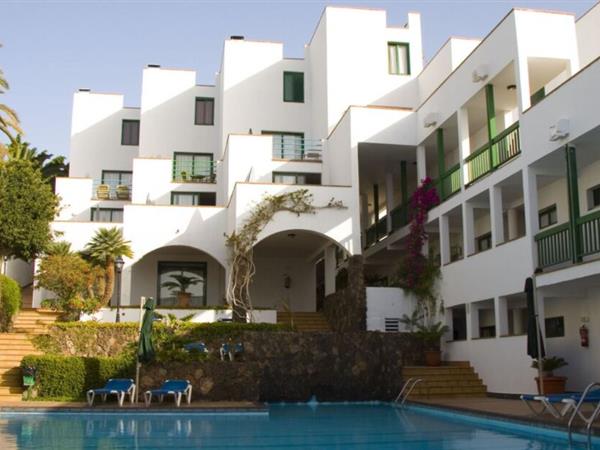 Aparthotel Esquinzo y Monte del Mar