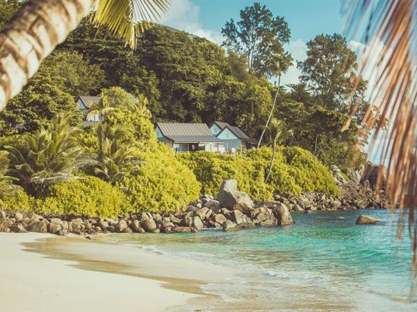 Carana Beach Hotel