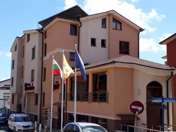 Chuchulev Hotel 3* Chuchulev Hotel 3*