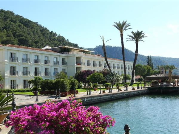 Ece Saray Marina Resort 5*