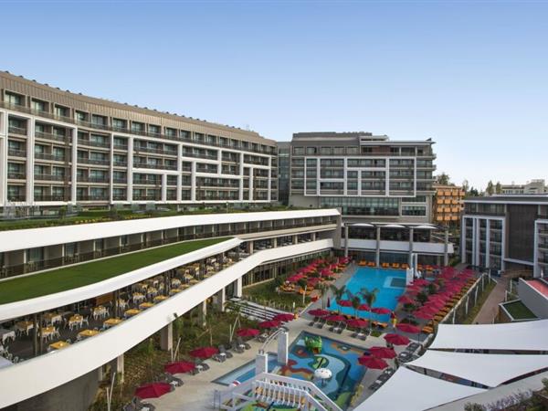 Hotel The Sense Deluxe.