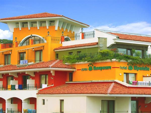 Kiparisite Hotel 4* Kiparisite Hotel 4*