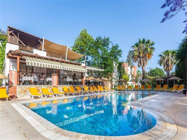 Kriss Hotel 3* Kriss Hotel 3*
