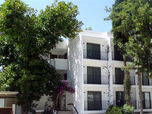 Liv Hotel by Bellazure 4* Liv Hotel by Bellazure 4*