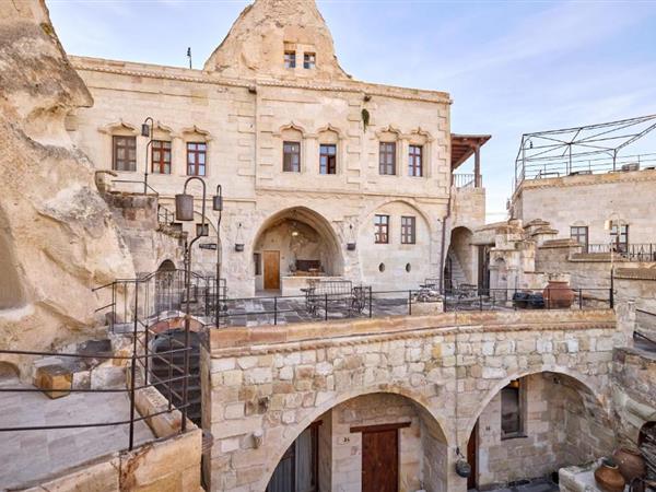 Mithra Cave Hotel