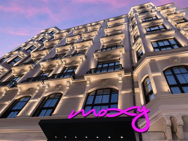 Moxy Istanbul Beyoglu 4* Moxy Istanbul Beyoglu 4*