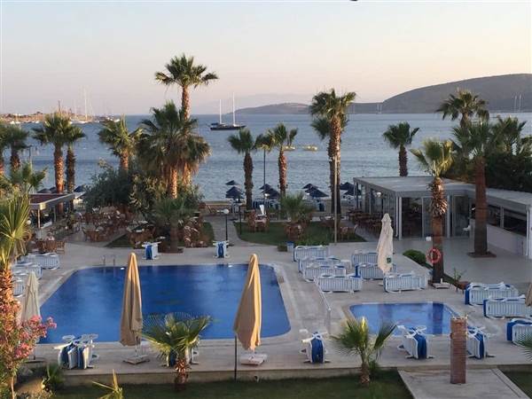 Nagi Beach Hotel 3* Nagi Beach Hotel 3*
