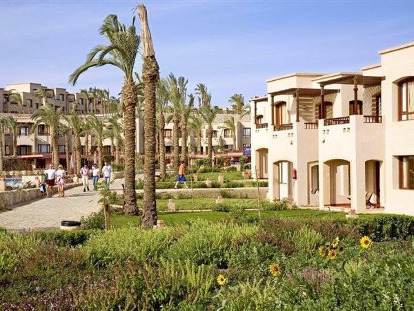 Tamra Beach Resort 4*