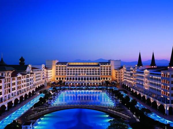 Titanic Mardan Palace 5* Titanic Mardan Palace 5*