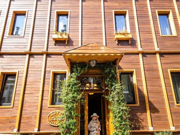 Tria Hotel Istanbul 4*