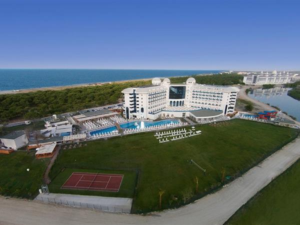 Water Side Resort & Spa