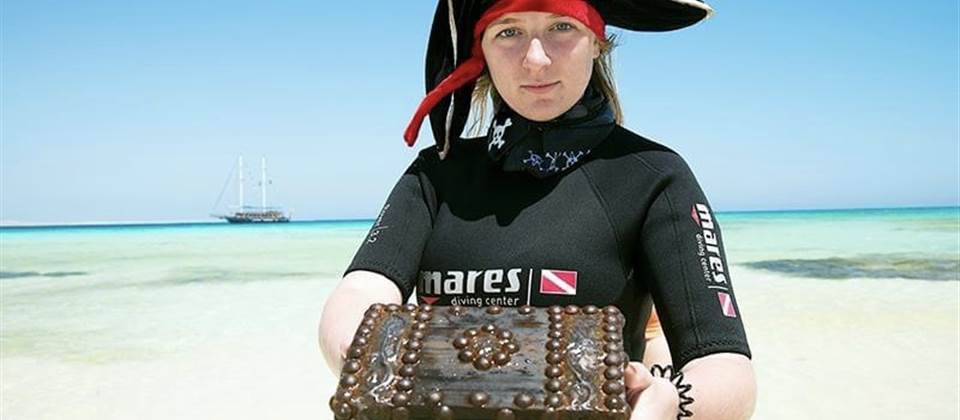 Pirates with Orange island ( Makad i- Safaga - Gouna - Sahl Hasheesh Hotels )