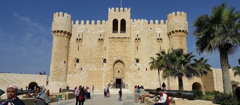 Alexandria by Bus